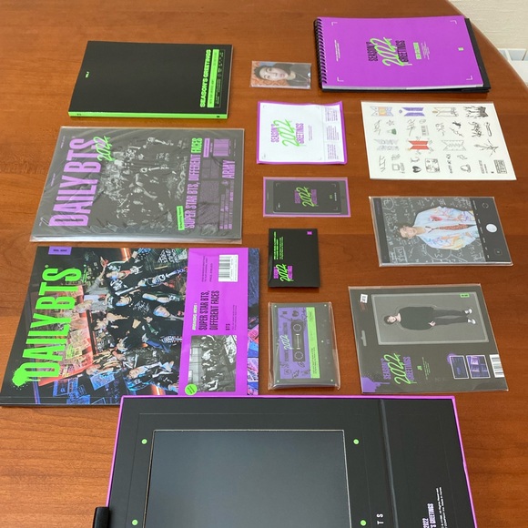 BTS 2022 Season’s Greetings - Picture 2 of 5